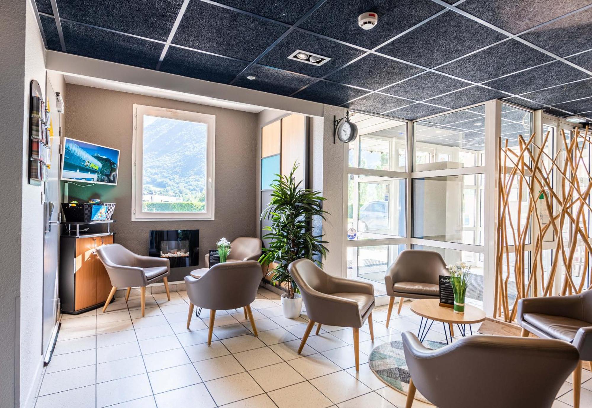B&B Hotel Saint Jean De Maurienne Sainte-Marie-de-Cuines Dış mekan fotoğraf